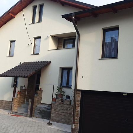 Apartamento Dumi'S House Borşa Exterior foto
