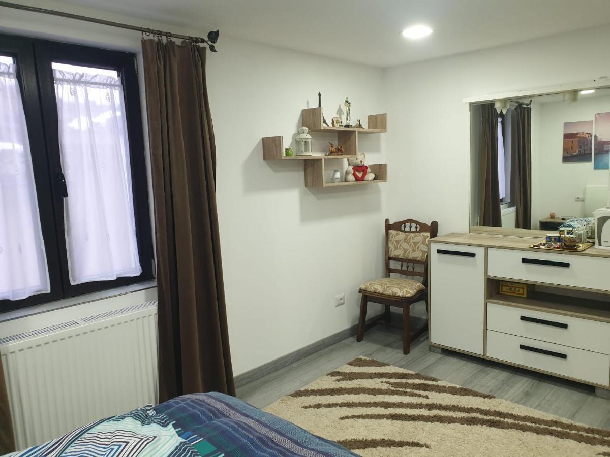 Apartamento Dumi'S House Borşa Exterior foto